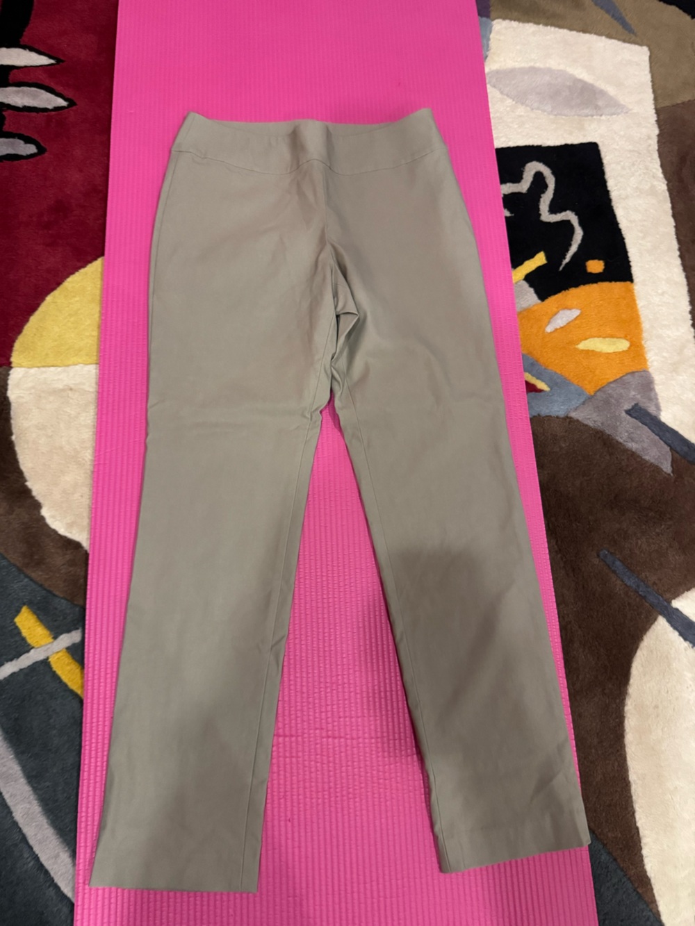 NIC+ZOE Straight Leg Chinos in Light Olive / Khaki size 10